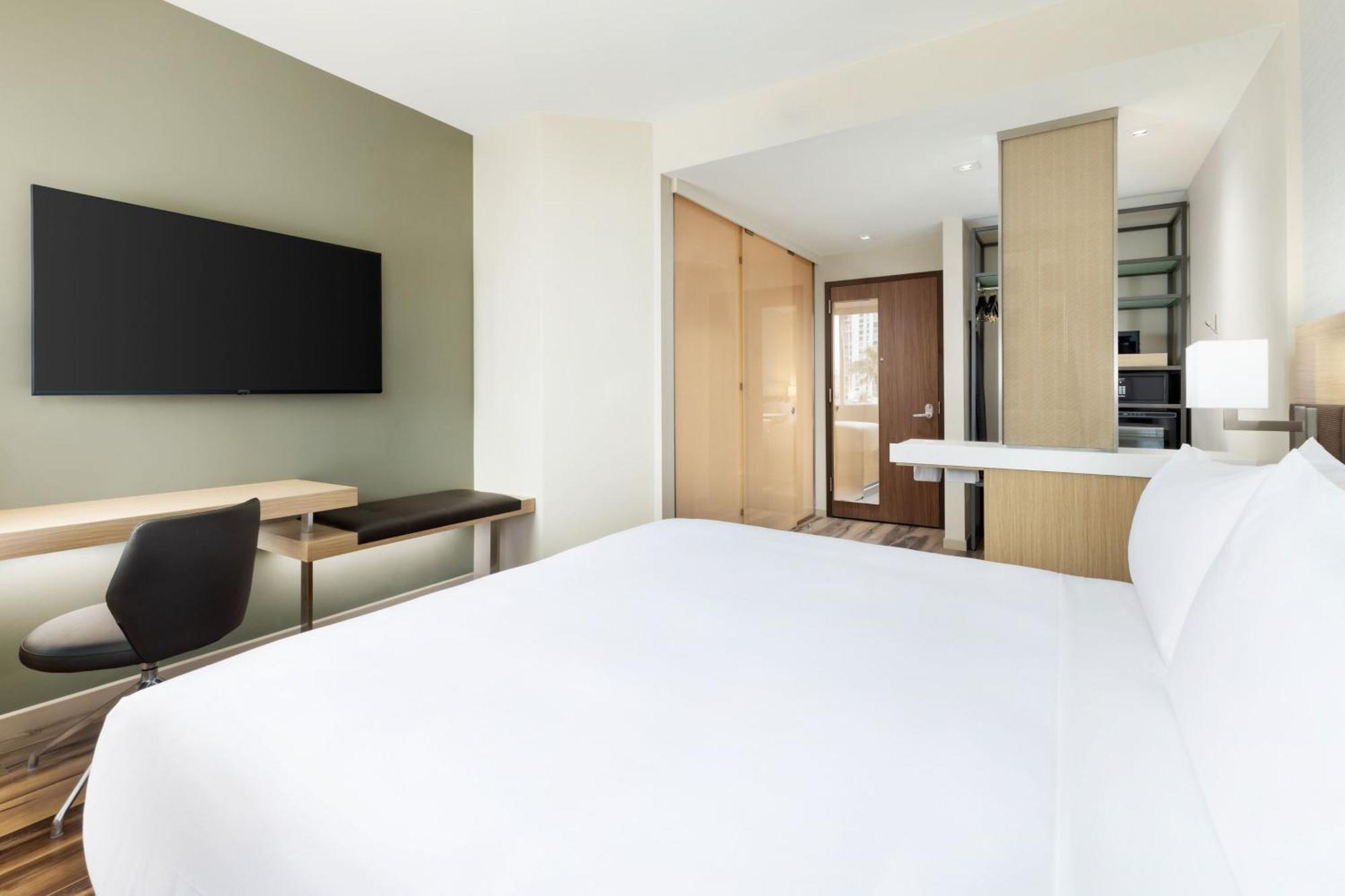 King Room with City View,1643280391:JPEG